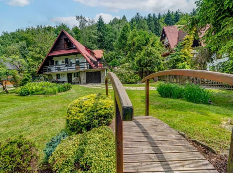 Klimatyczny Domek W Gorach Villa Sordylowka Buitenkant foto