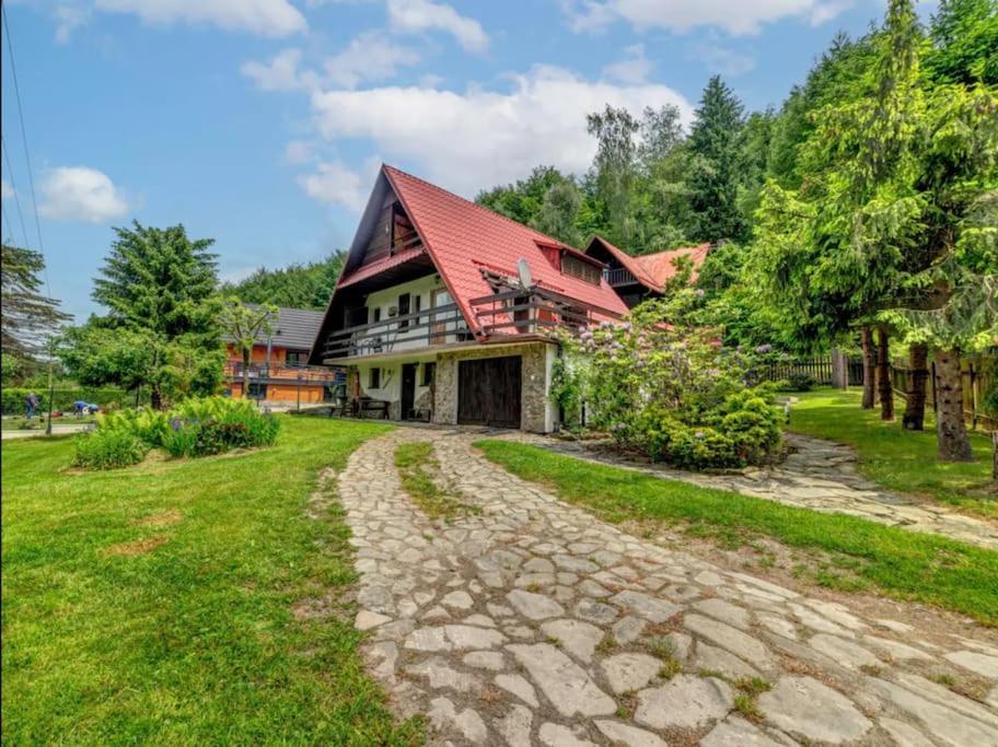 Klimatyczny Domek W Gorach Villa Sordylowka Buitenkant foto